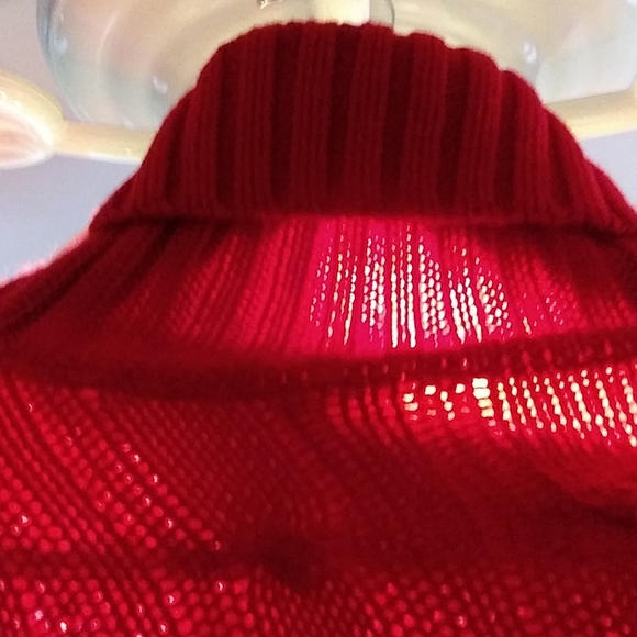Turtleneck Cropped Sweater - Used - Must Go!!! - Picture 2 of 5